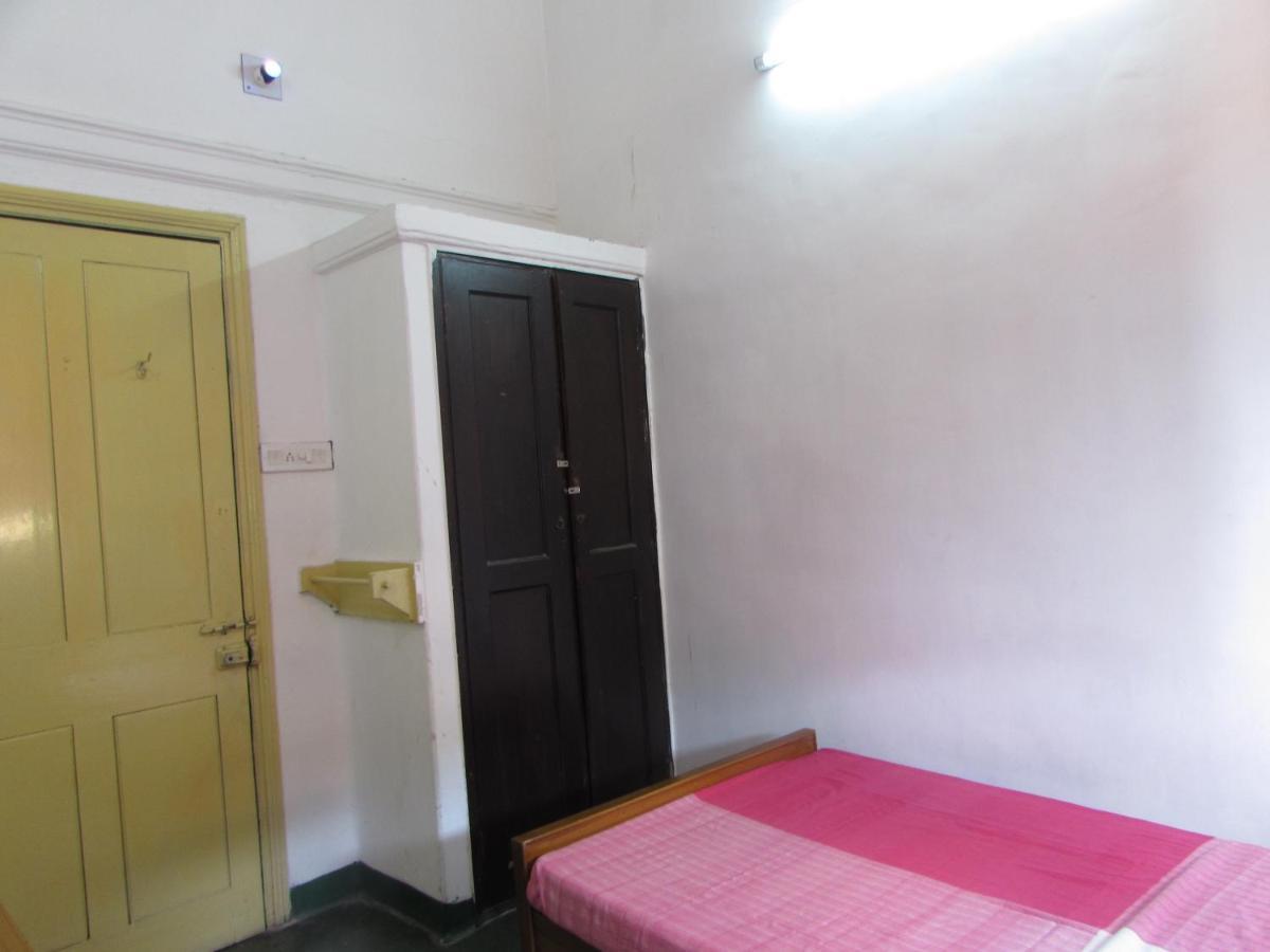 होटल Ywca Gallway Kolkata