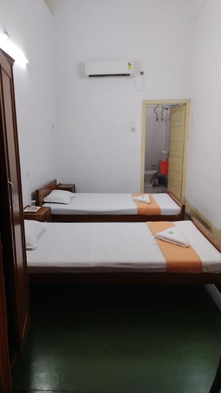 Ywca Gallway * Kolkata